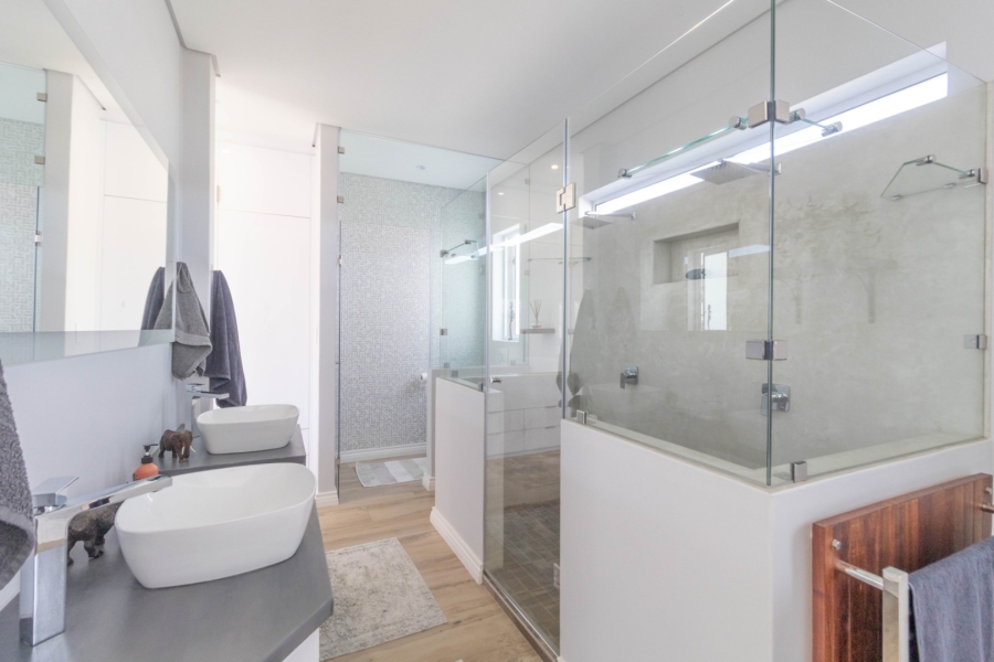 3 Bedroom Property for Sale in Somerset Lakes Western Cape
